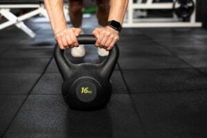 close-up-hands-training-with-kettlebell